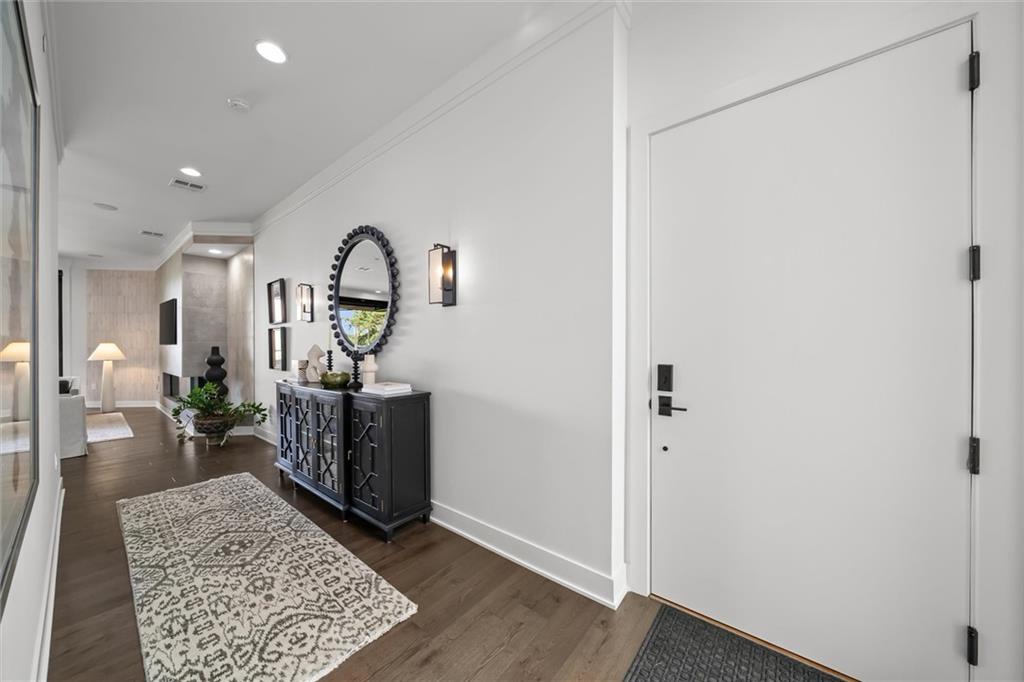 9445 Rosewood Drive Unit: 2A