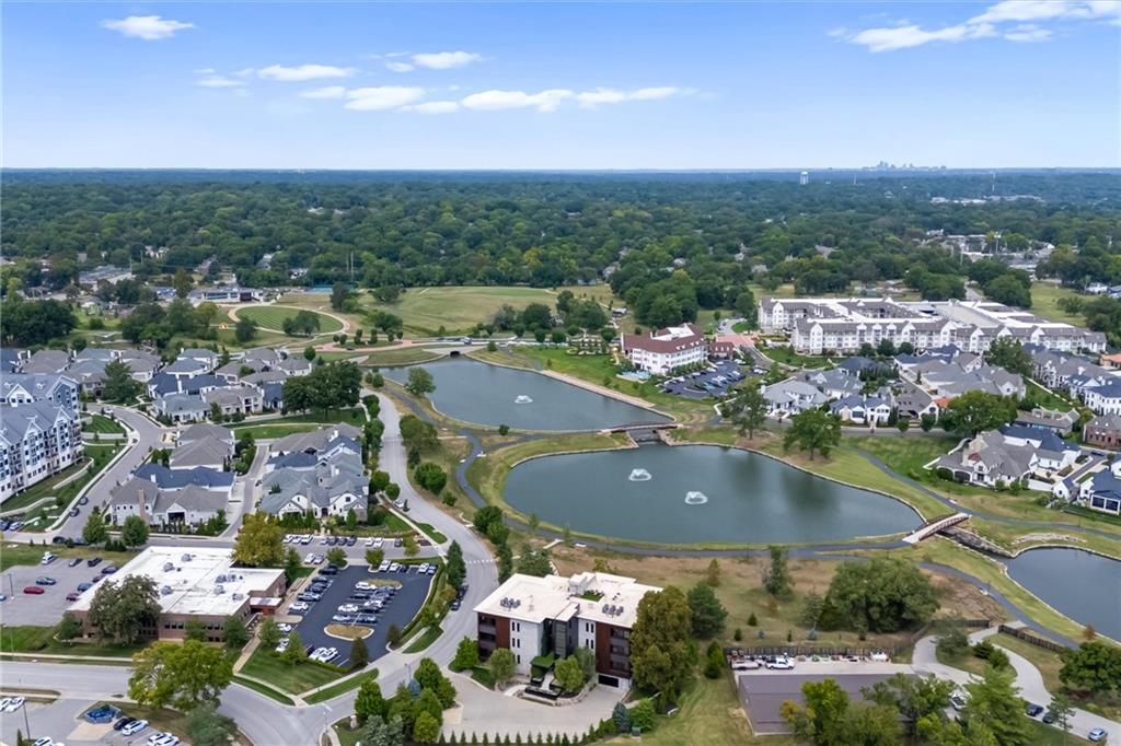 9445 Rosewood Drive Unit: 2A