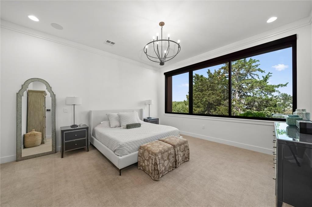 9445 Rosewood Drive Unit: 2A