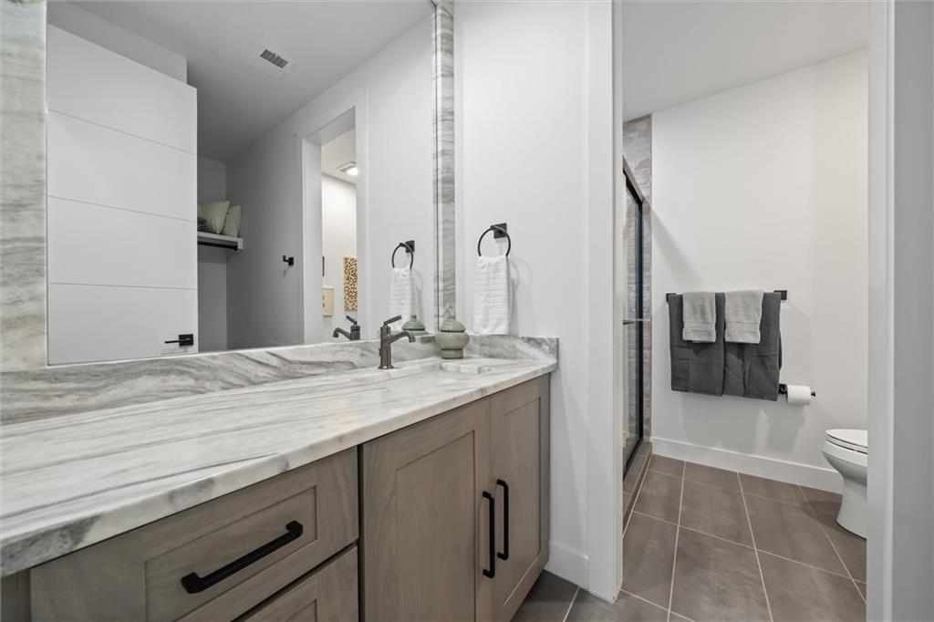 9445 Rosewood Drive Unit: 2A