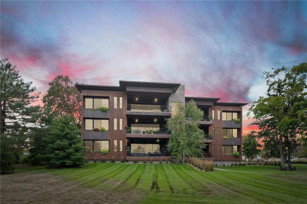 9445 Rosewood Drive Unit: 2A