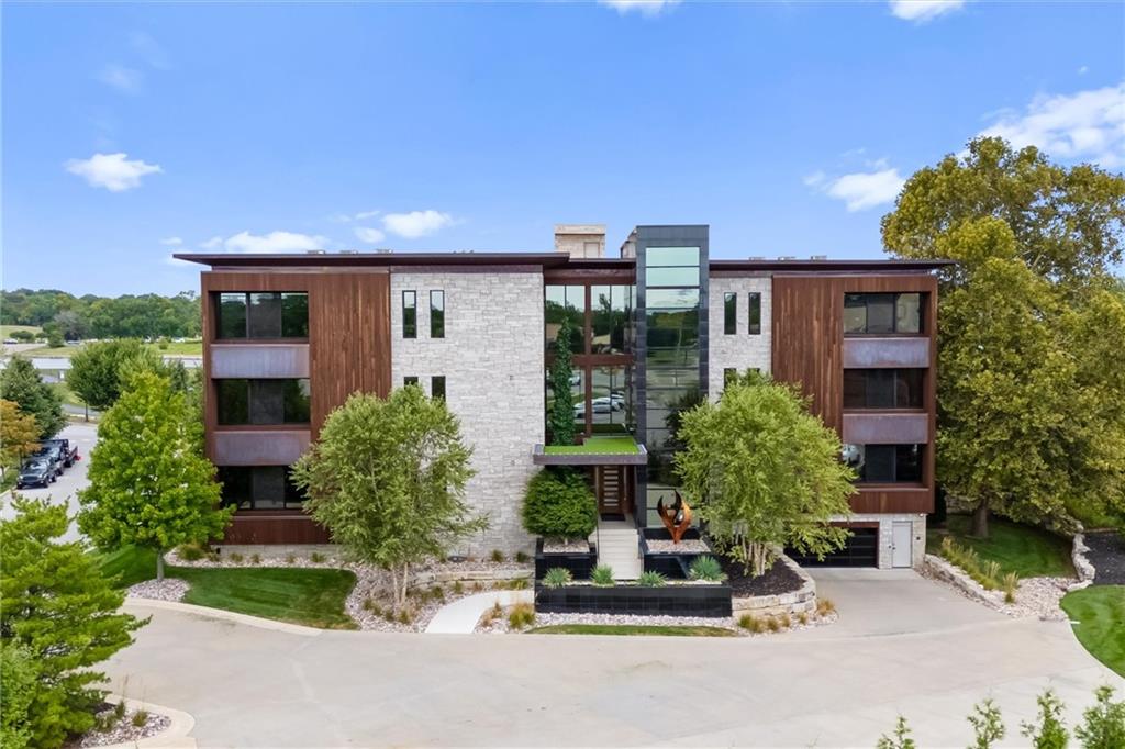 9445 Rosewood Drive Unit: 2A
