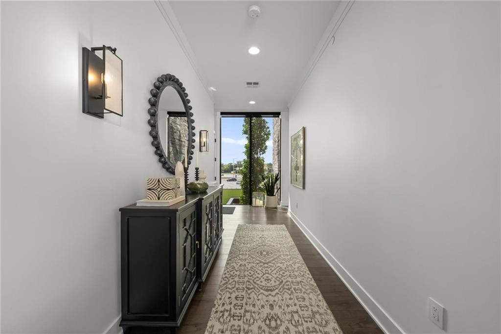 9445 Rosewood Drive Unit: 2A