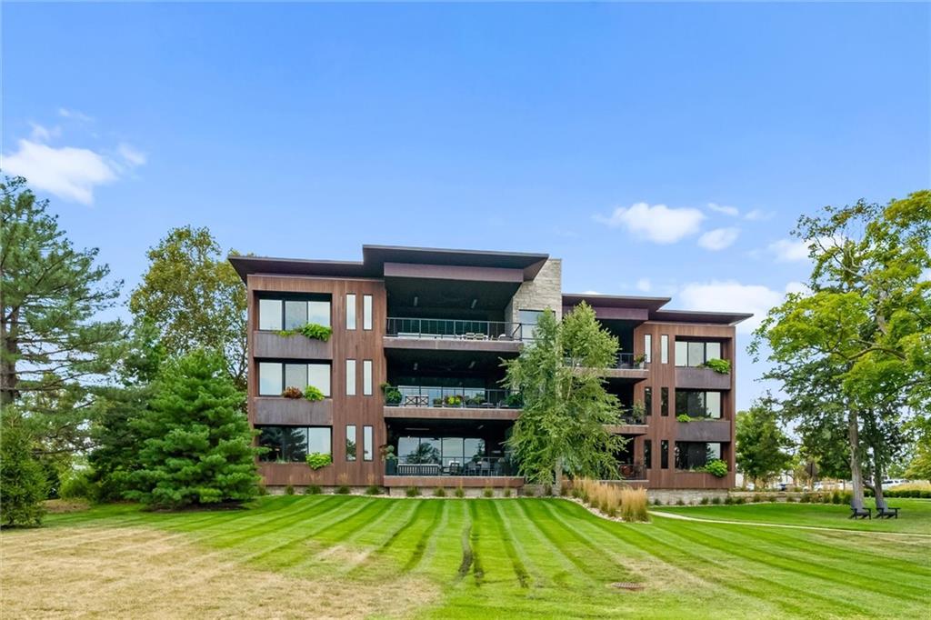 9445 Rosewood Drive Unit: 2A