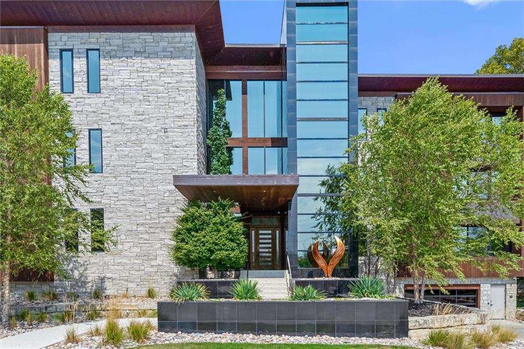 9445 Rosewood Drive Unit: 2A