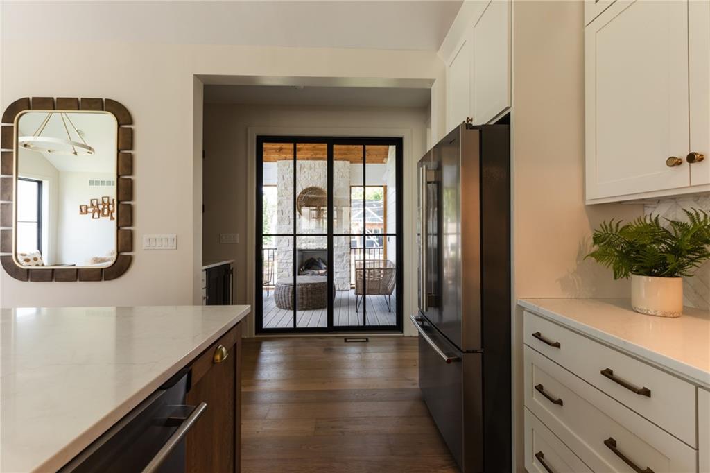 4024 W 73rd Street