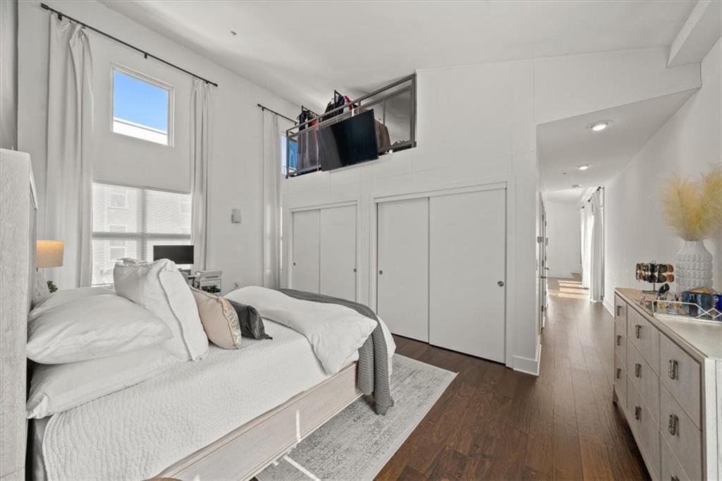 1607 Summit Street Unit: G1