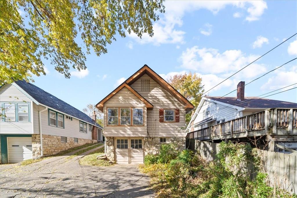 3821 Genessee Street