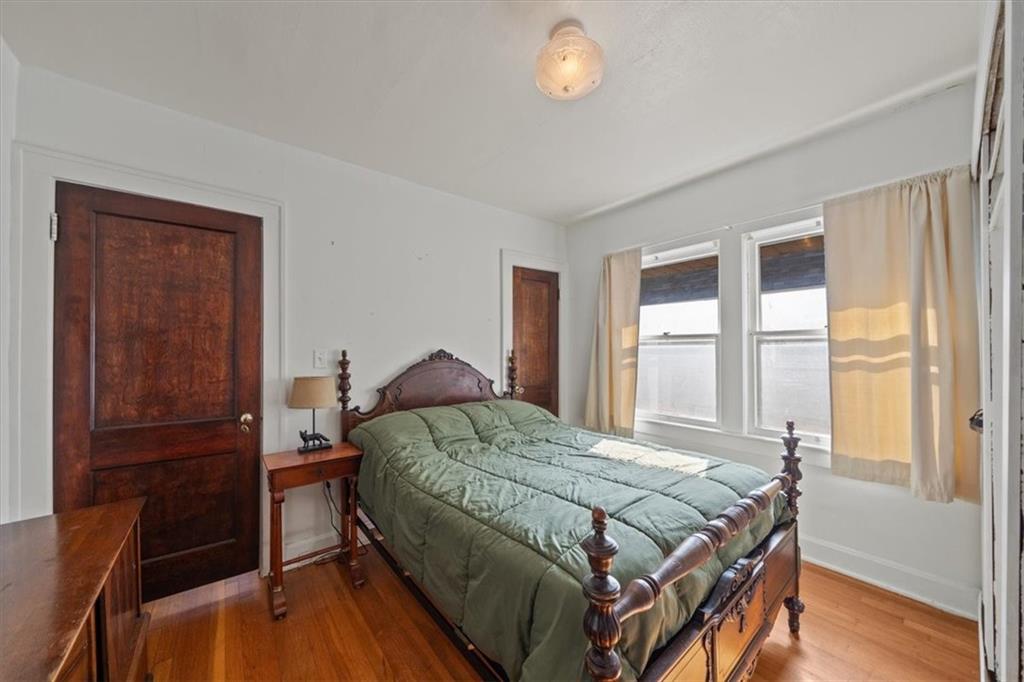 3821 Genessee Street