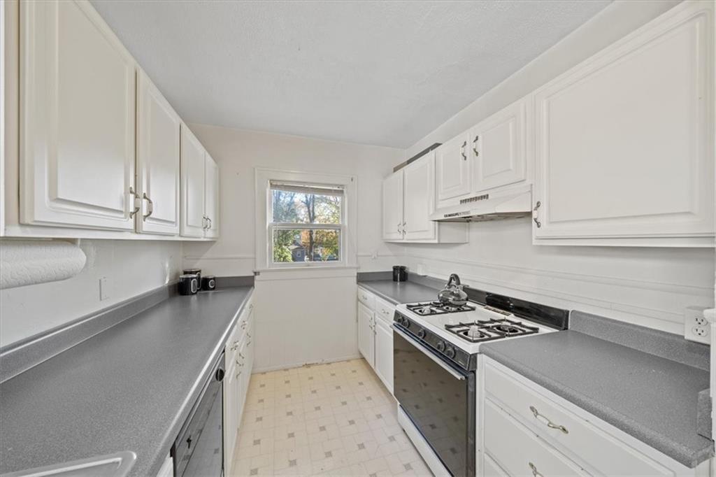 3821 Genessee Street