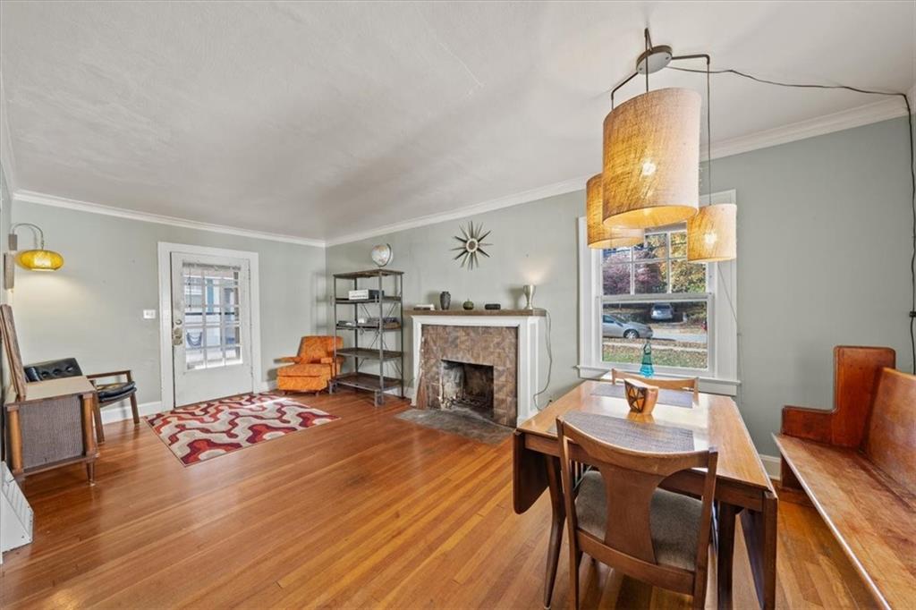 3821 Genessee Street