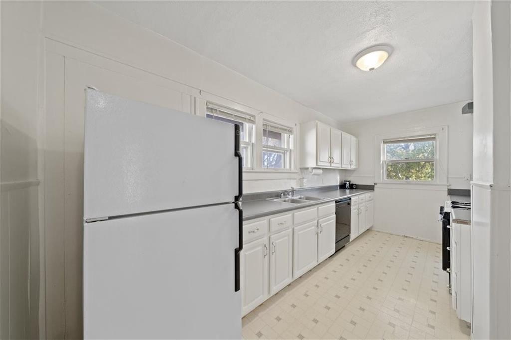 3821 Genessee Street