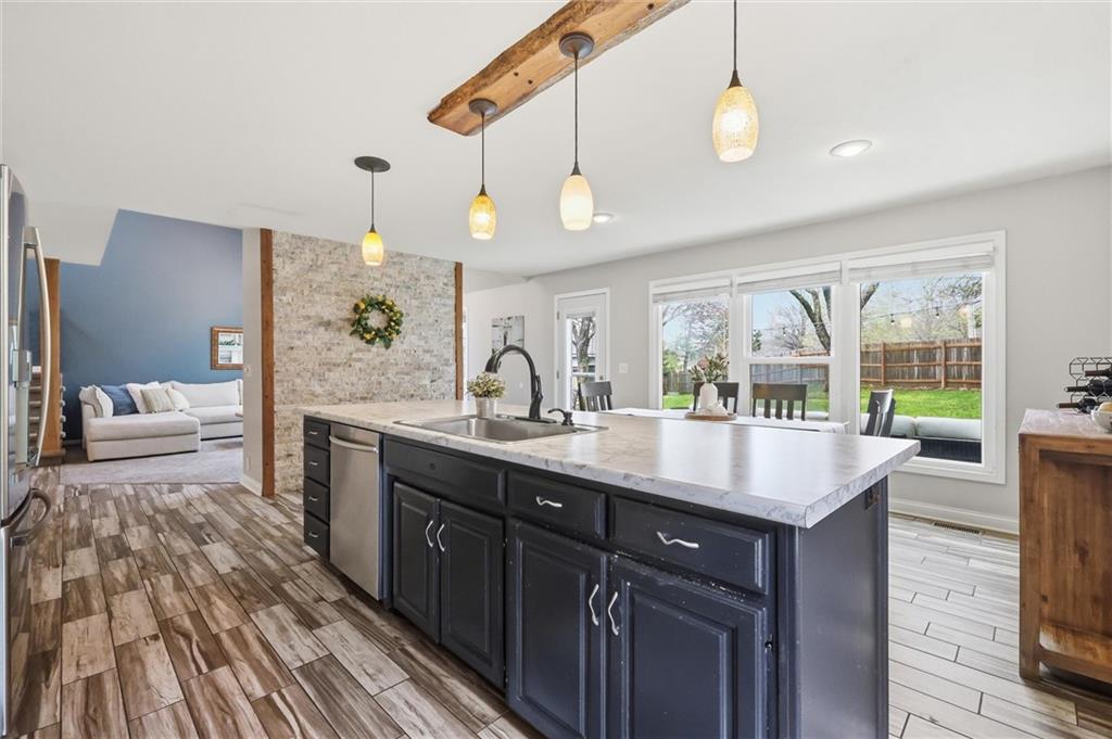 4702 Roundtree Court