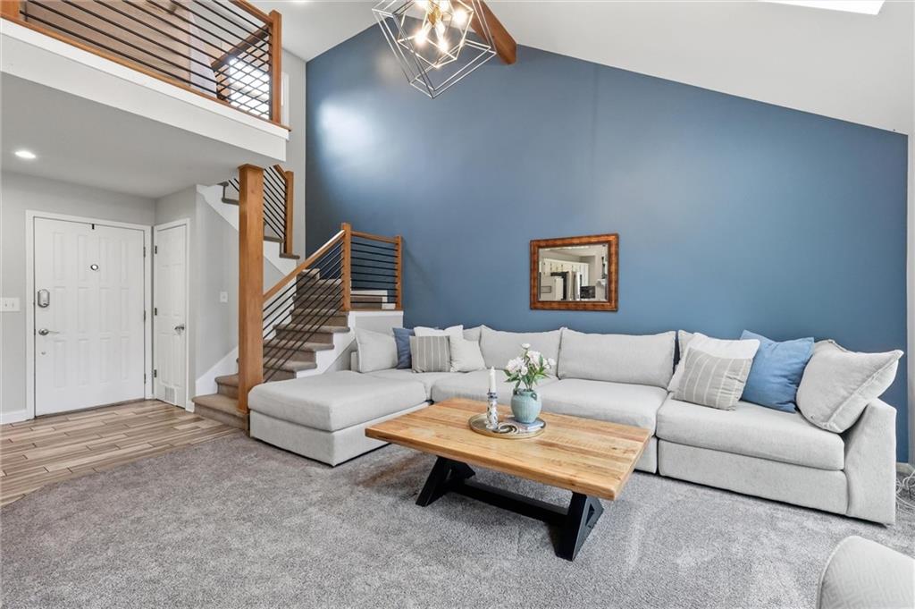 4702 Roundtree Court