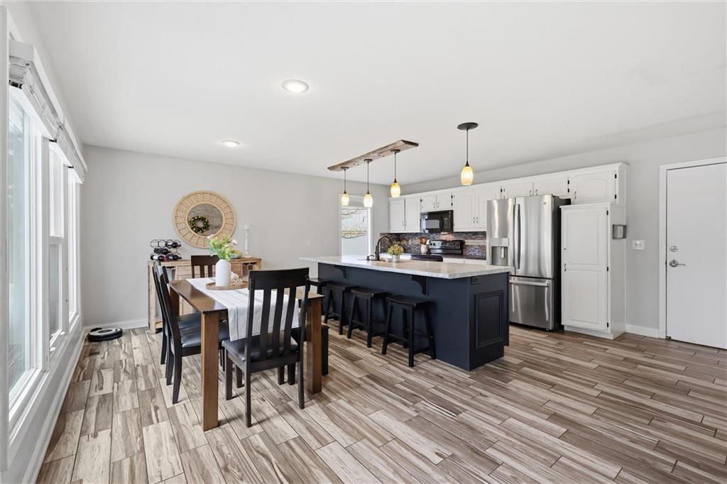 4702 Roundtree Court