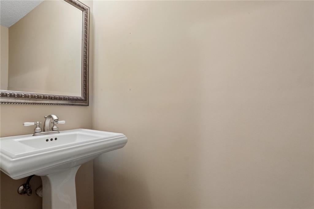 9419 W 124th Terrace