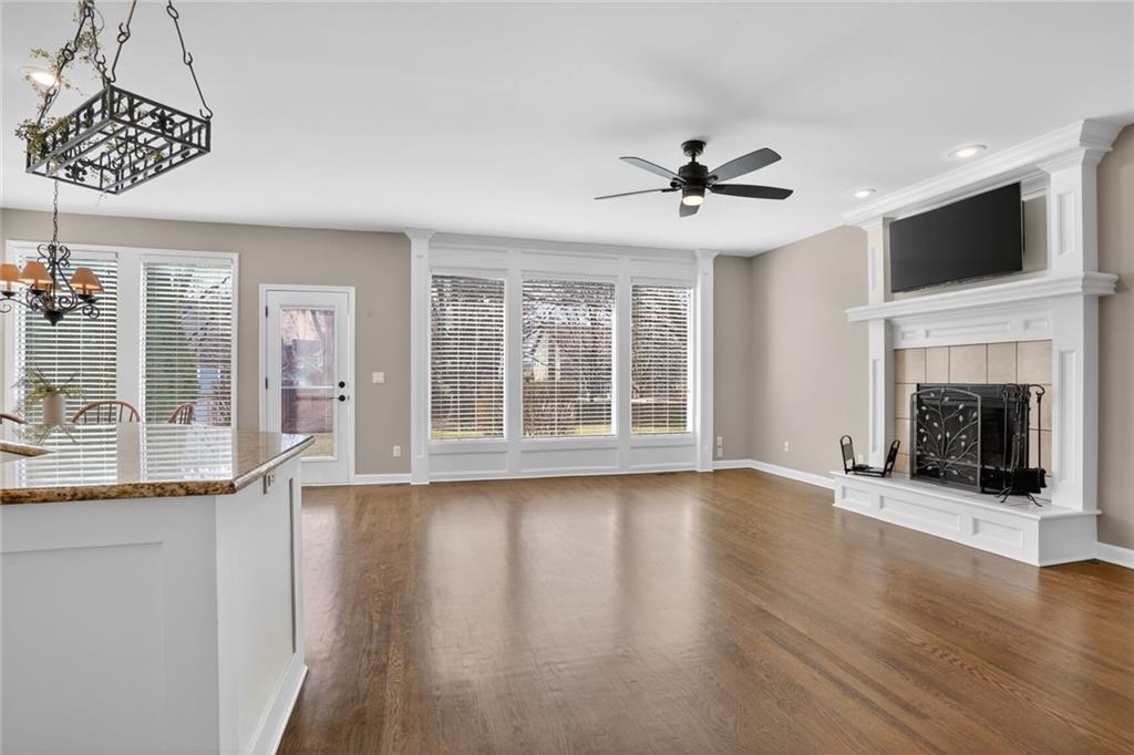 9419 W 124th Terrace