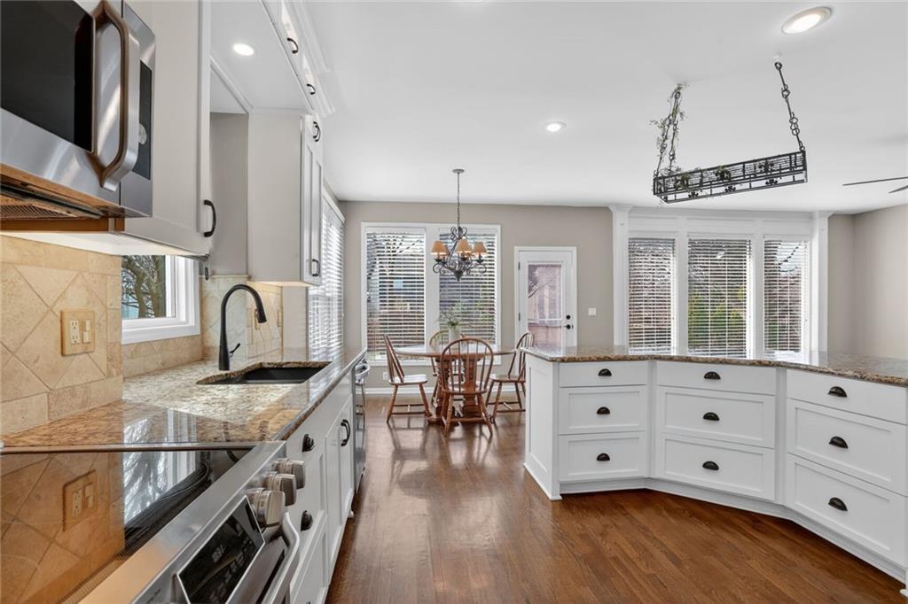 9419 W 124th Terrace