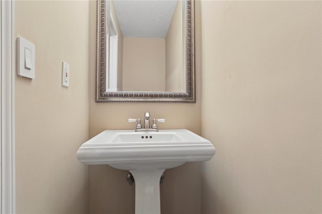 9419 W 124th Terrace