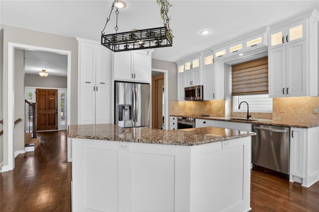 9419 W 124th Terrace