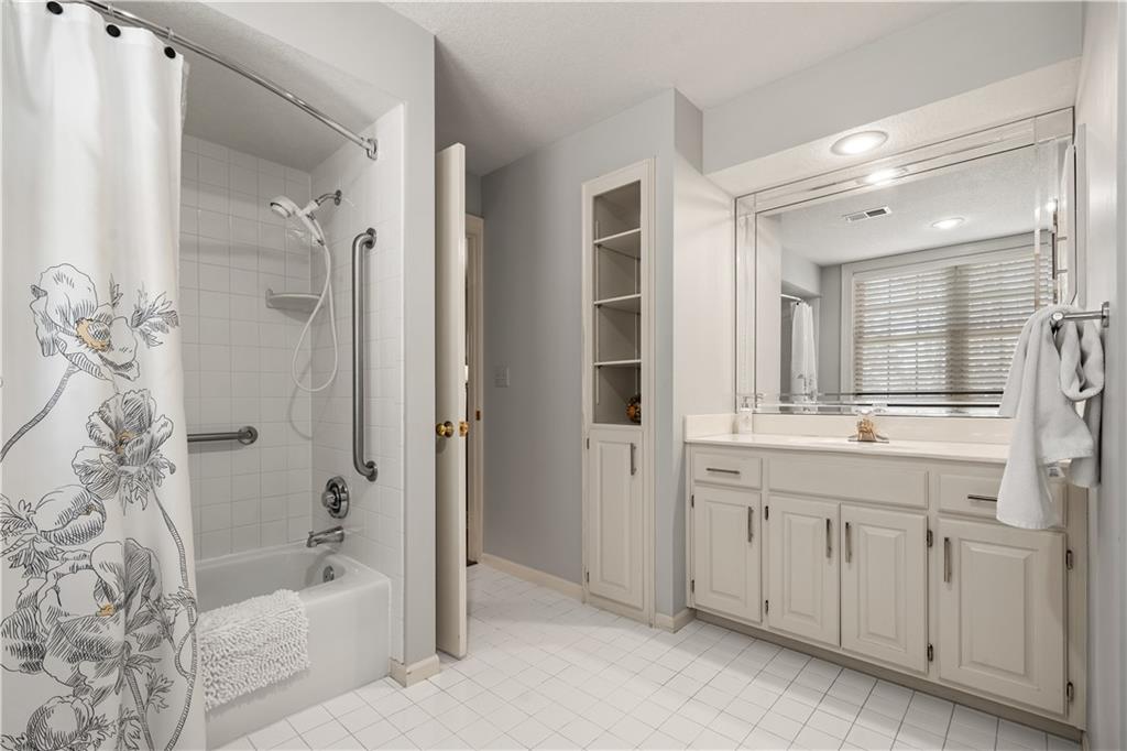 3936 Shawnee Mission Parkway