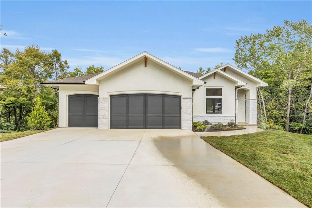 10404 River Hills Drive