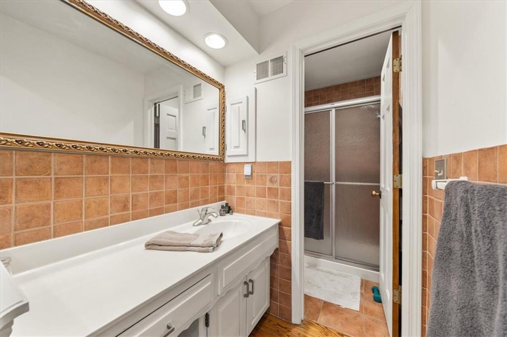 4710 Monrovia Street