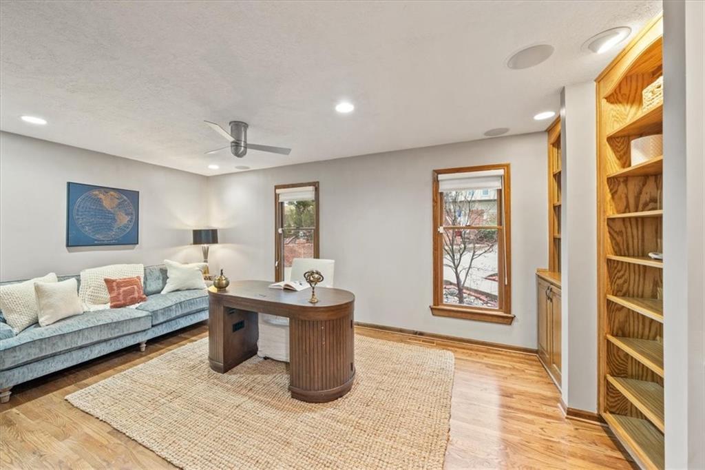 4710 Monrovia Street