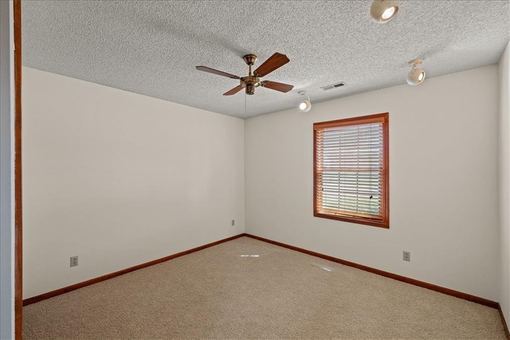 2729 Pebble Lane