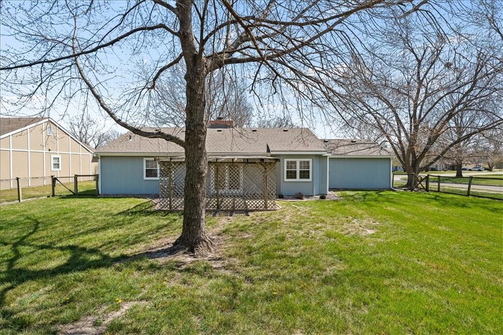 2729 Pebble Lane