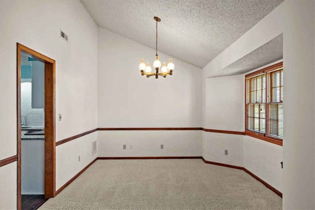2729 Pebble Lane