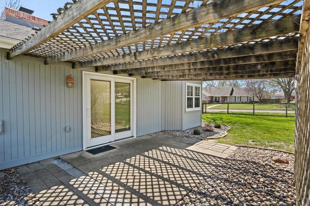 2729 Pebble Lane