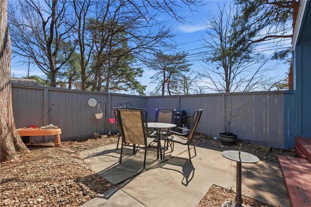 12015 W 82nd Terrace