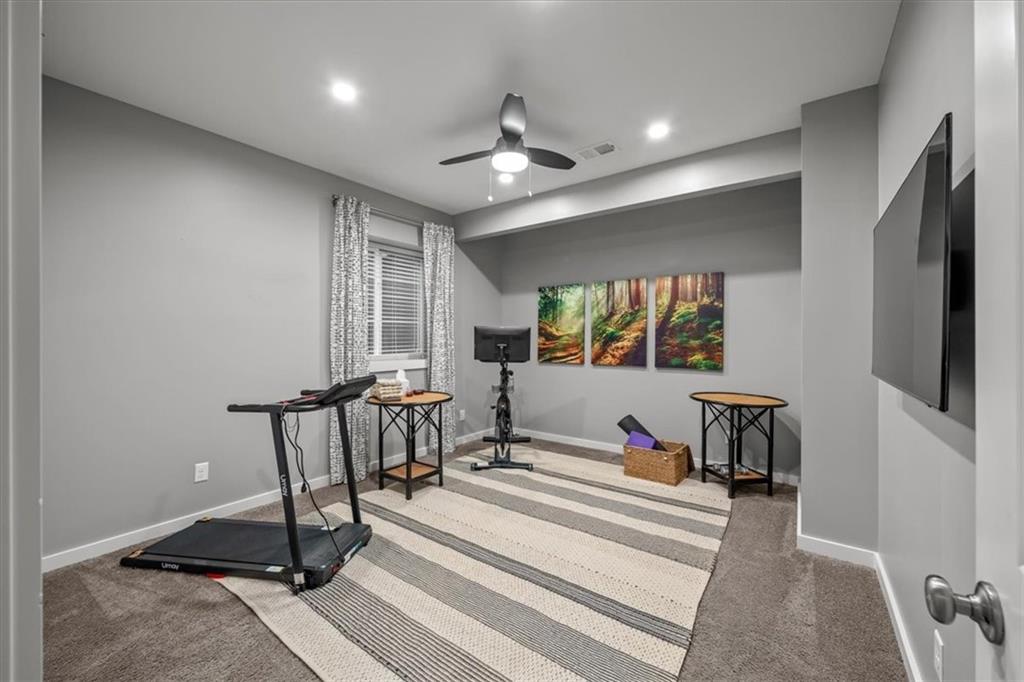 6927 Glenn Lane