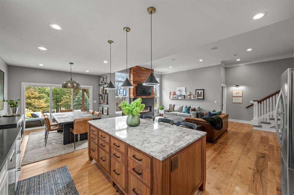6927 Glenn Lane