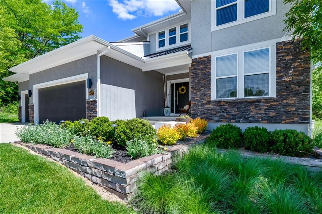 6927 Glenn Lane