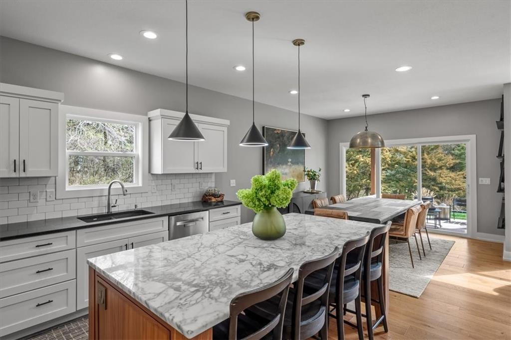6927 Glenn Lane