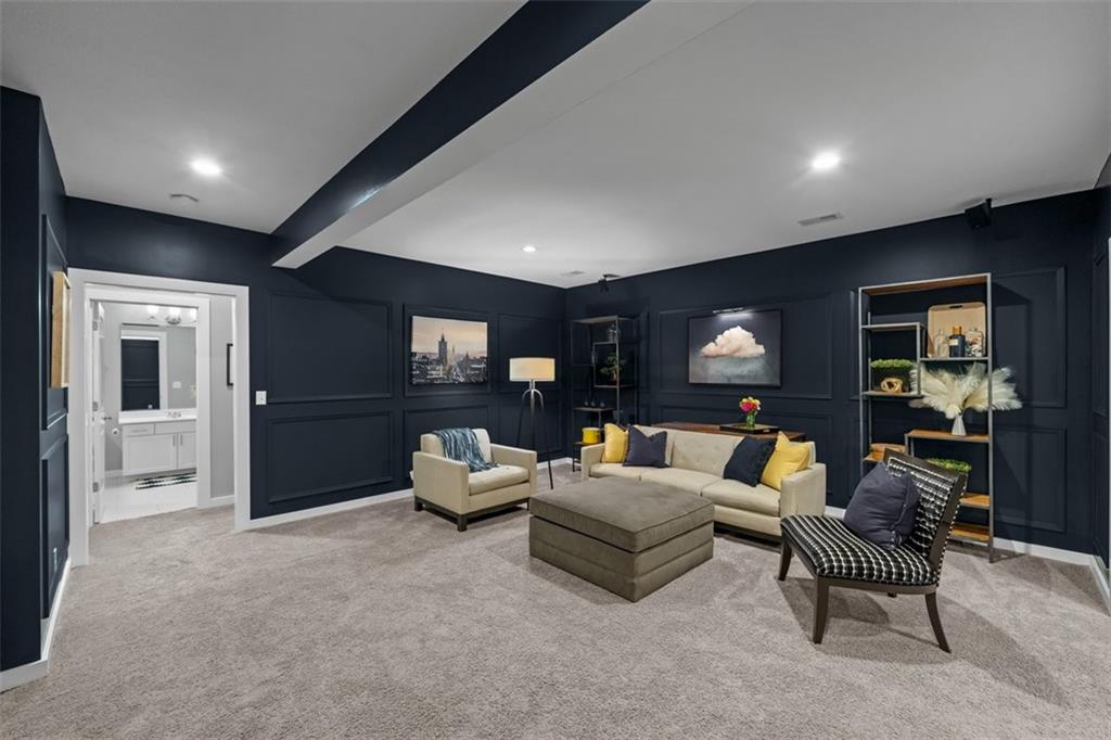 6927 Glenn Lane