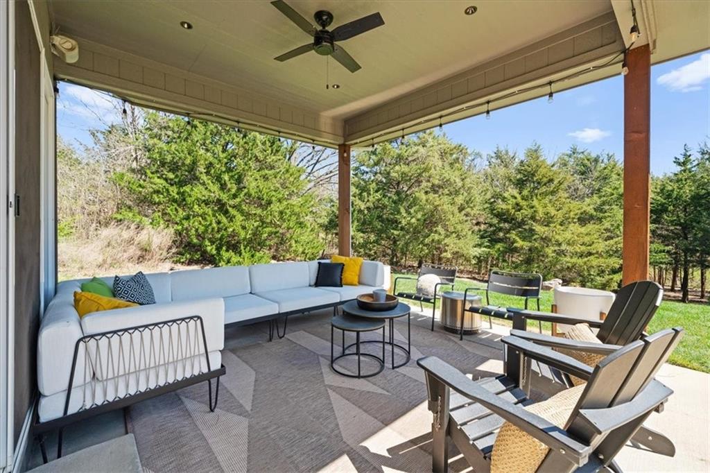 6927 Glenn Lane