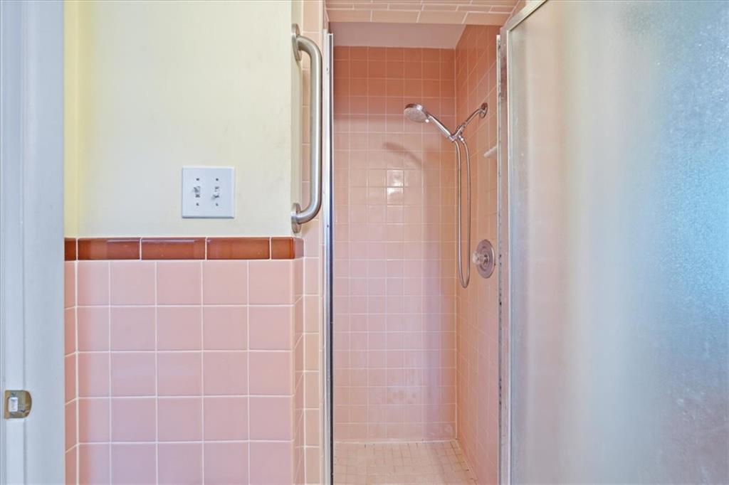 3428 W 77th Terrace