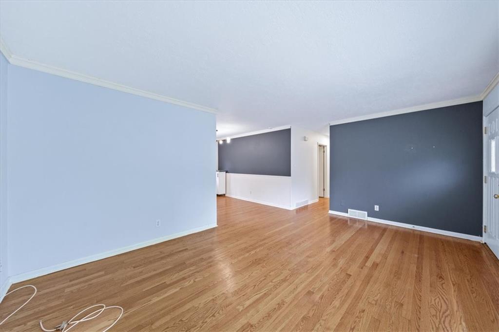3428 W 77th Terrace