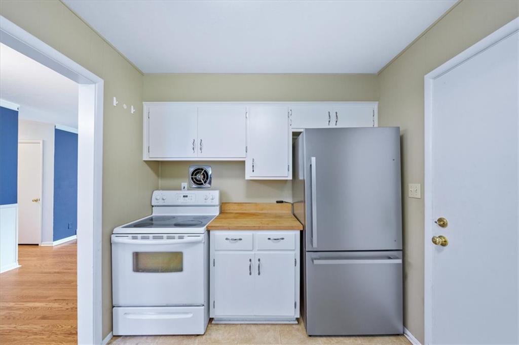 3428 W 77th Terrace