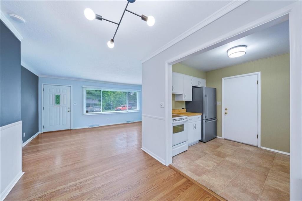 3428 W 77th Terrace
