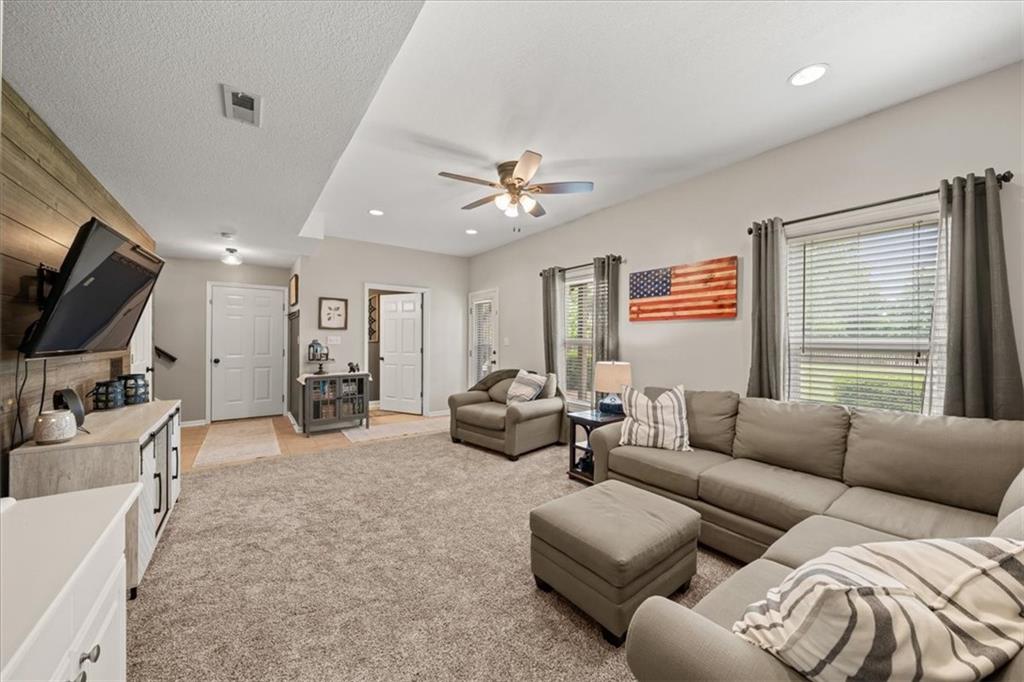 10914 N Laurel Court