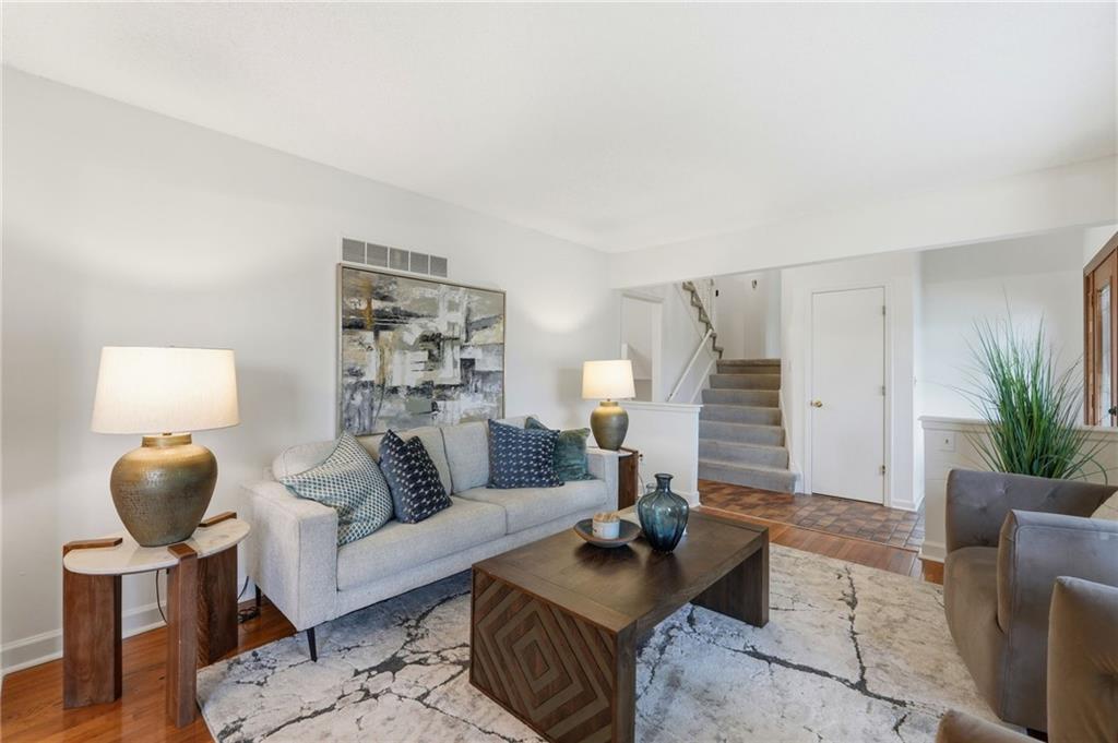 11809 Rosehill Road
