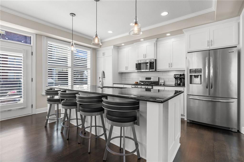 115 E 30th Street