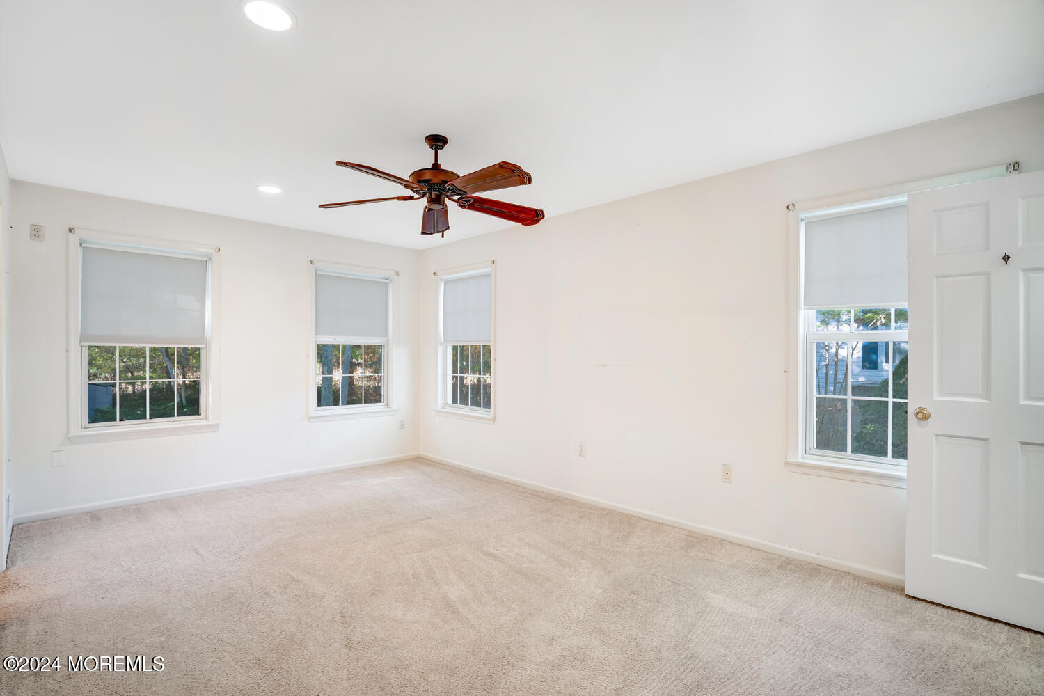 2309 Mount Hood Lane