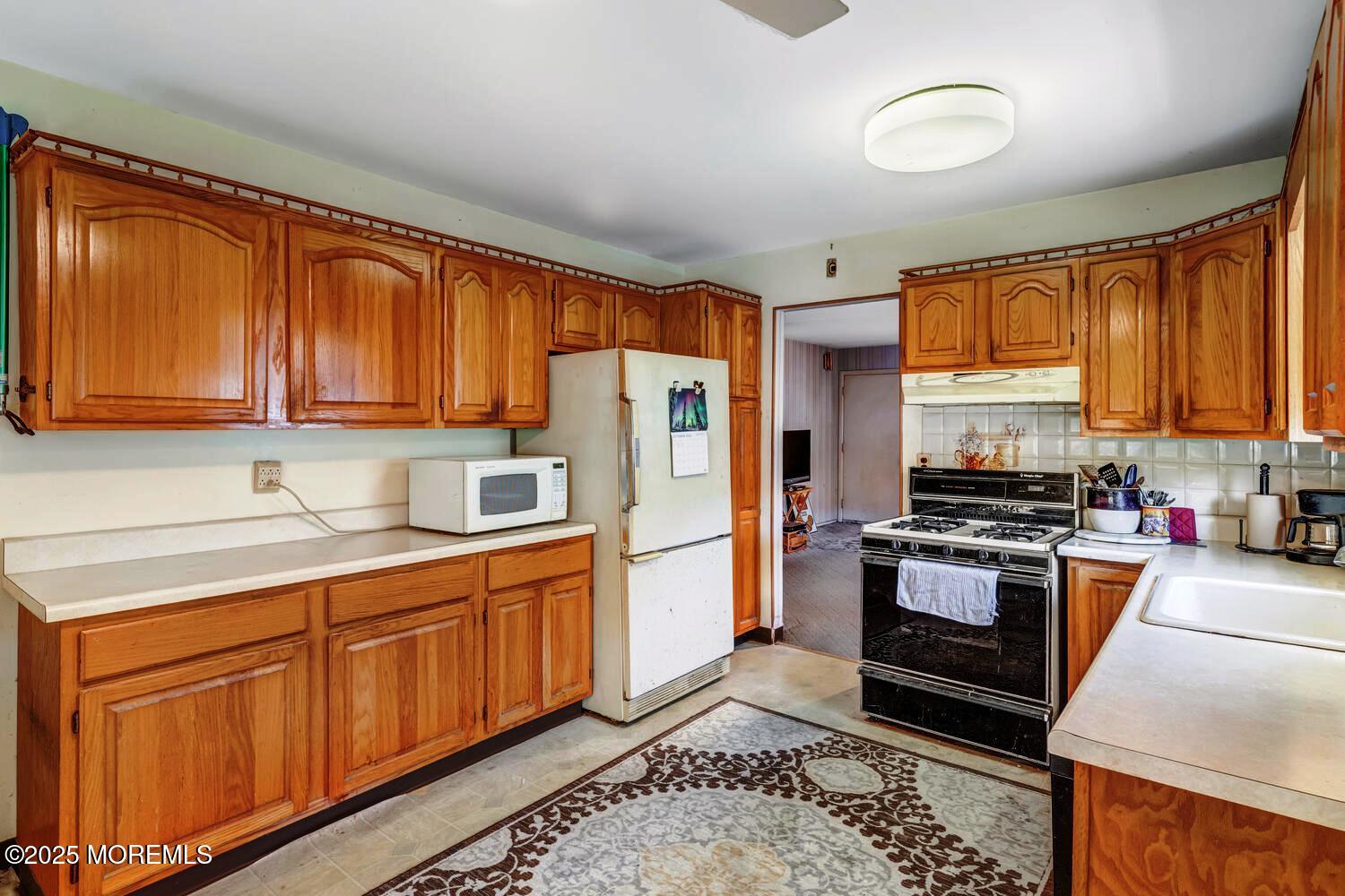 49 Green Drive, Toms River