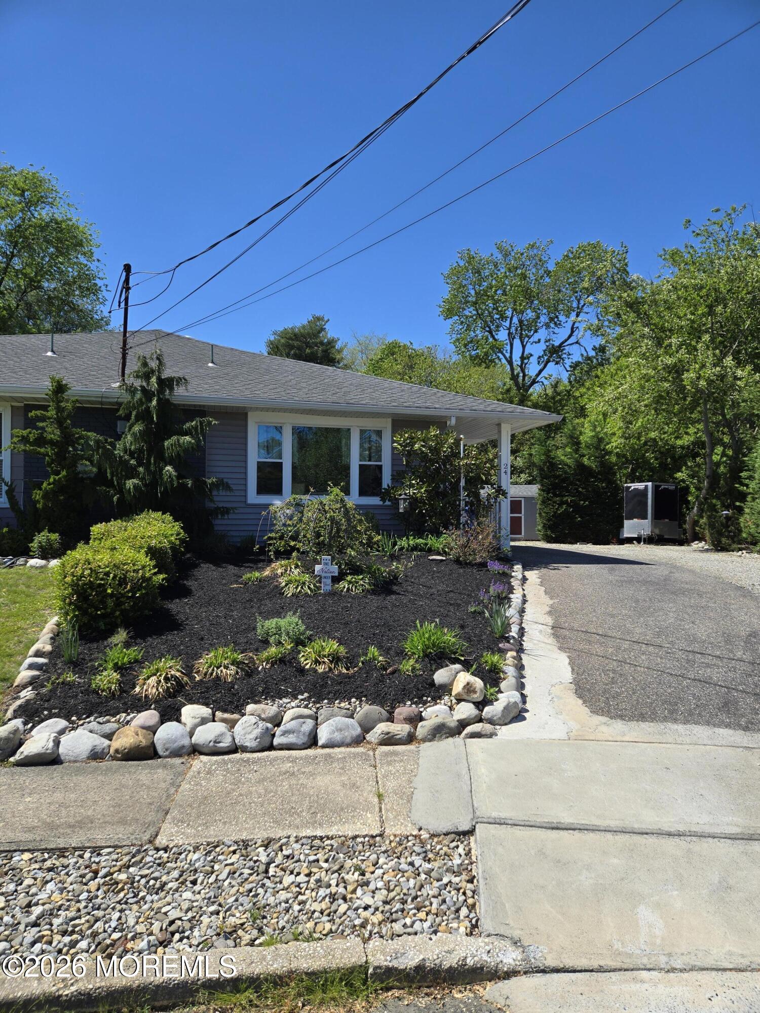 24 Newport Place