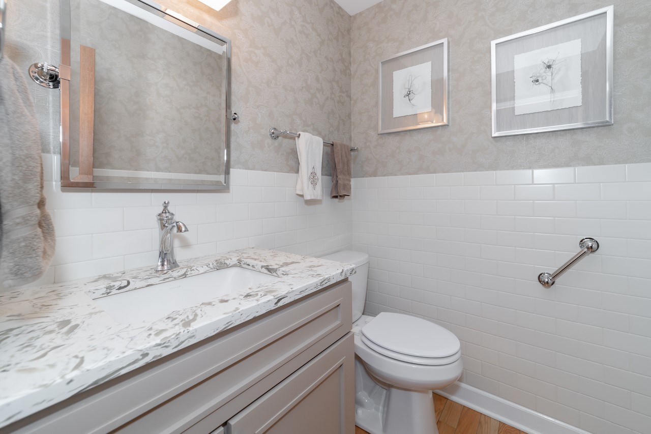 2000 Beechwood Avenue